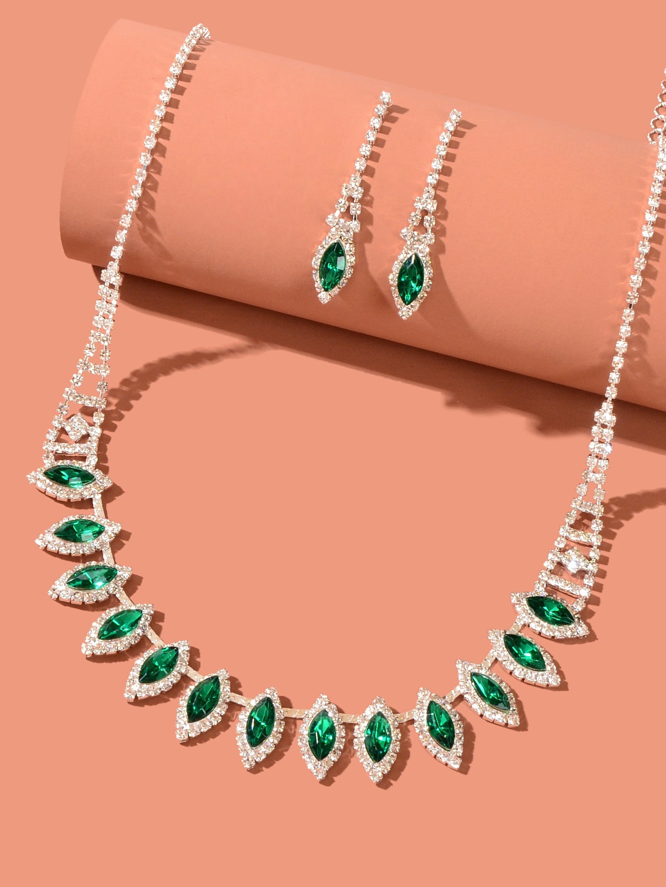 Luxurious Jewellery Set Green Imitation Gemstone Collar Necklace Dangle Earrings-2